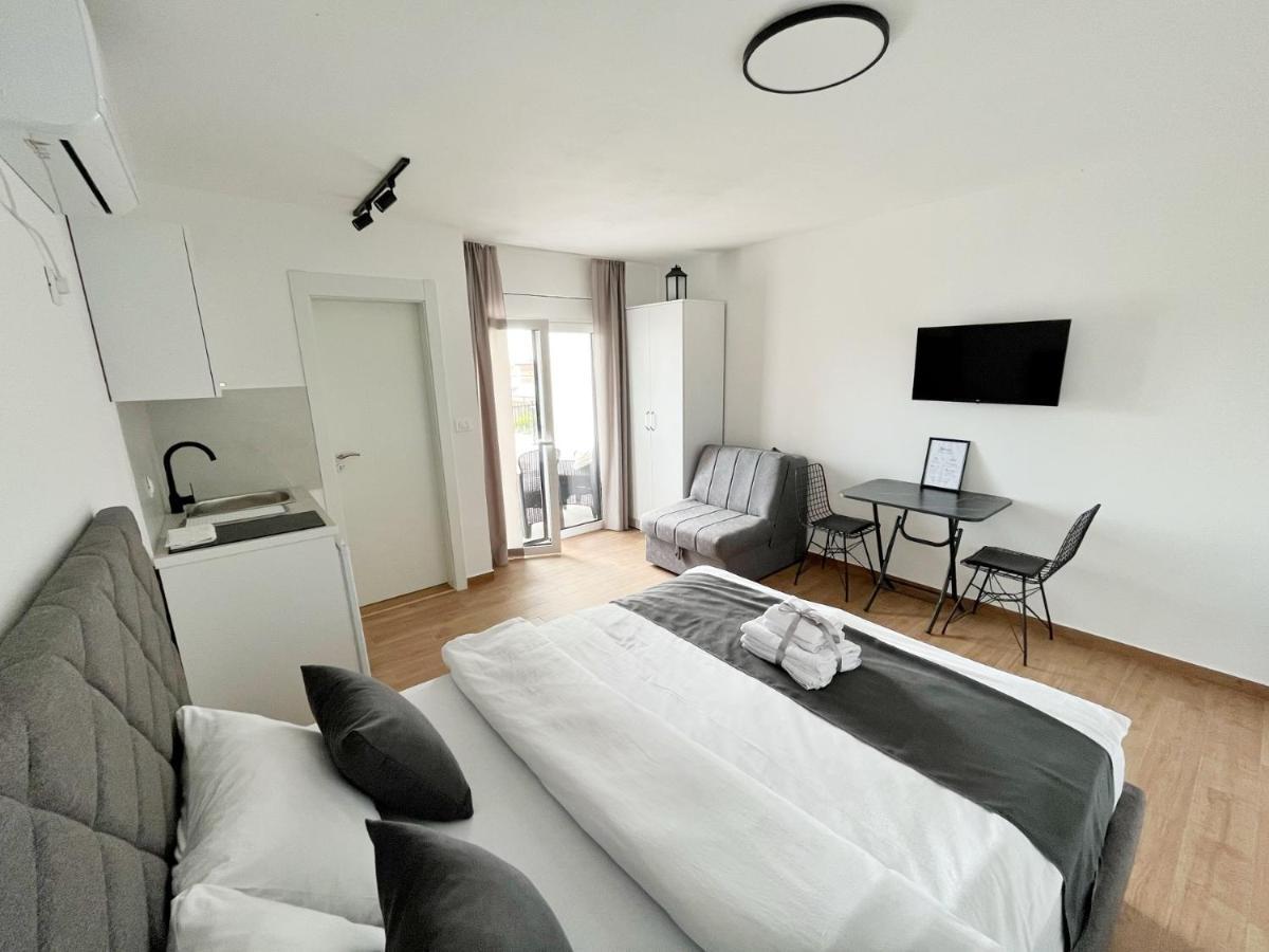 Lana Apartmani バール エクステリア 写真