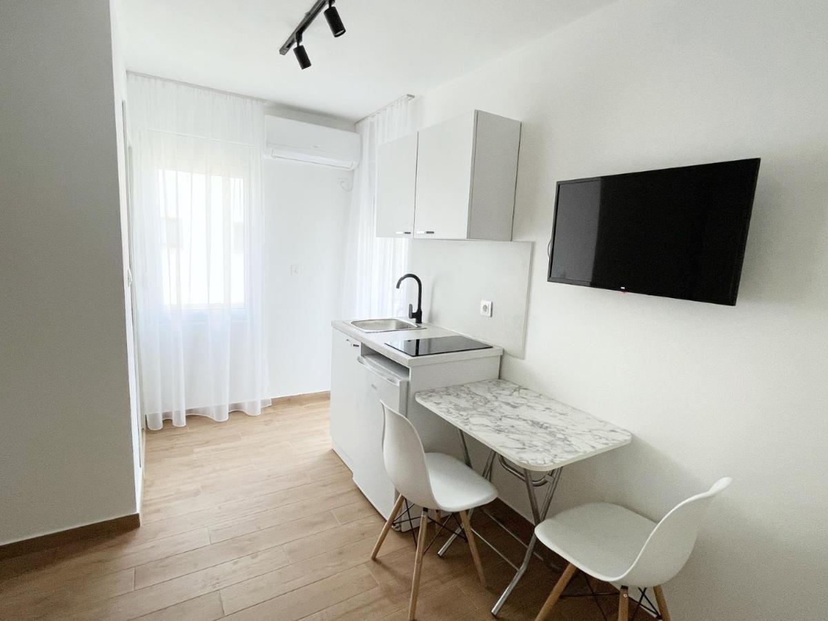 Lana Apartmani バール エクステリア 写真