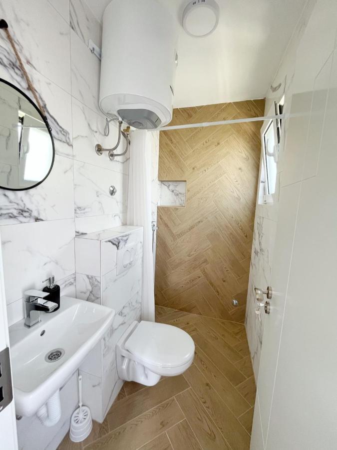 Lana Apartmani バール エクステリア 写真