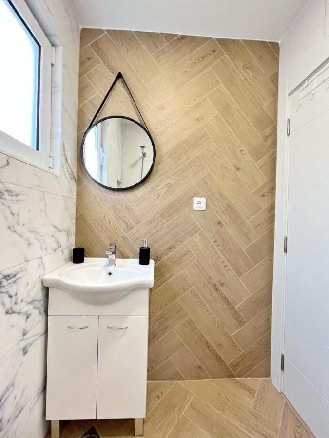 Lana Apartmani バール エクステリア 写真