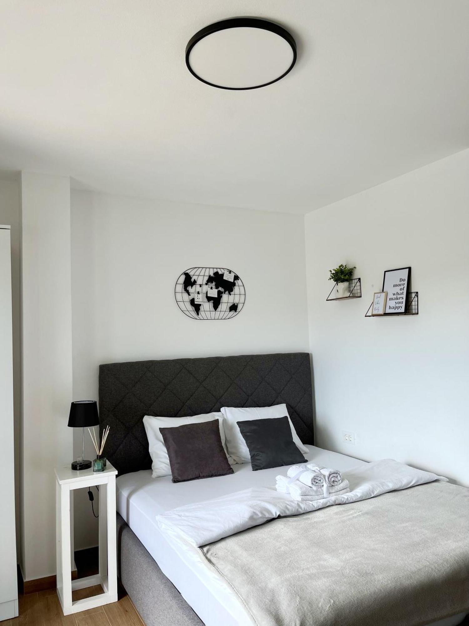 Lana Apartmani バール エクステリア 写真